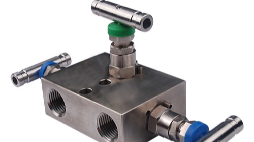 石油密度計三閥組開關(guān)步驟-重慶九環(huán)機(jī)電三閥組